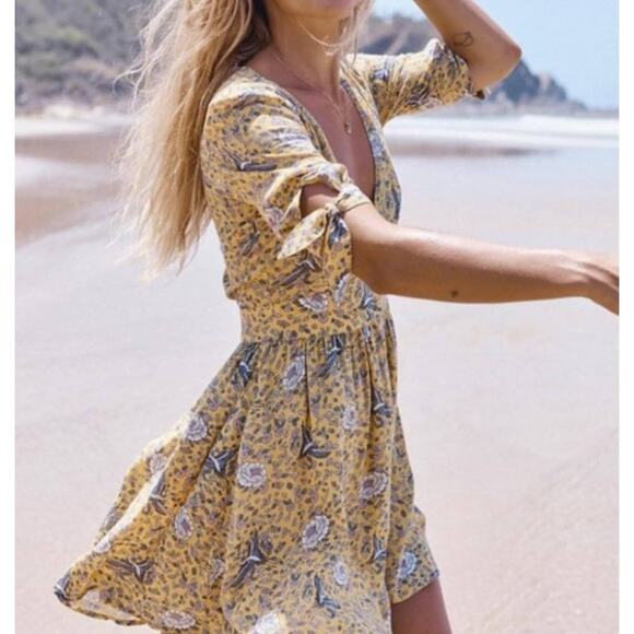 AUGUSTE X REVOLVE Valentina Boho Mini Dress in Floral Bird Yellow US Size 2 - Picture 2 of 13